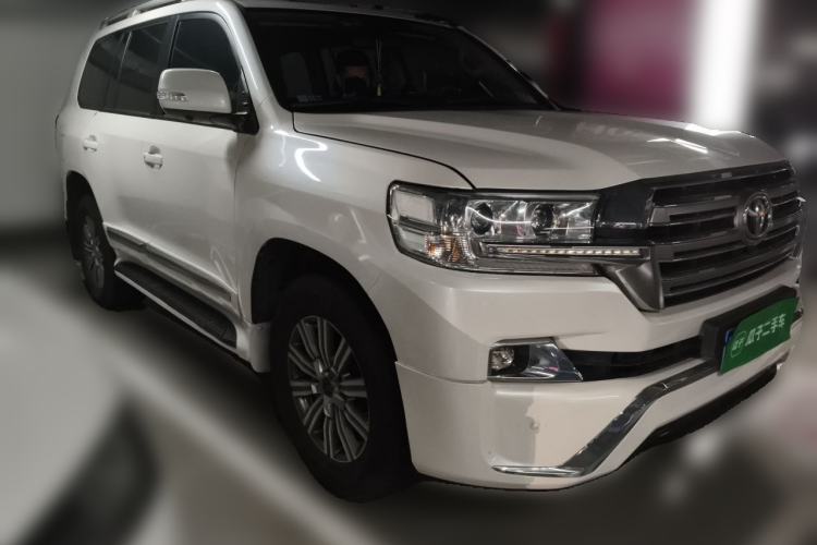 Used Toyota Land Cruiser 2014 4.0L Automatic Parallel Import Version 5 Seats Front Right 45 Deg