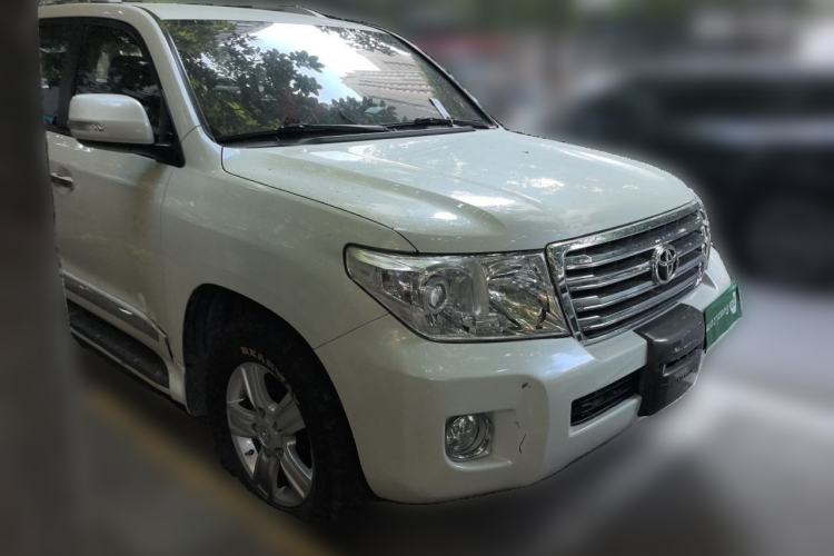Used Toyota Land Cruiser  Front Right 45 Deg