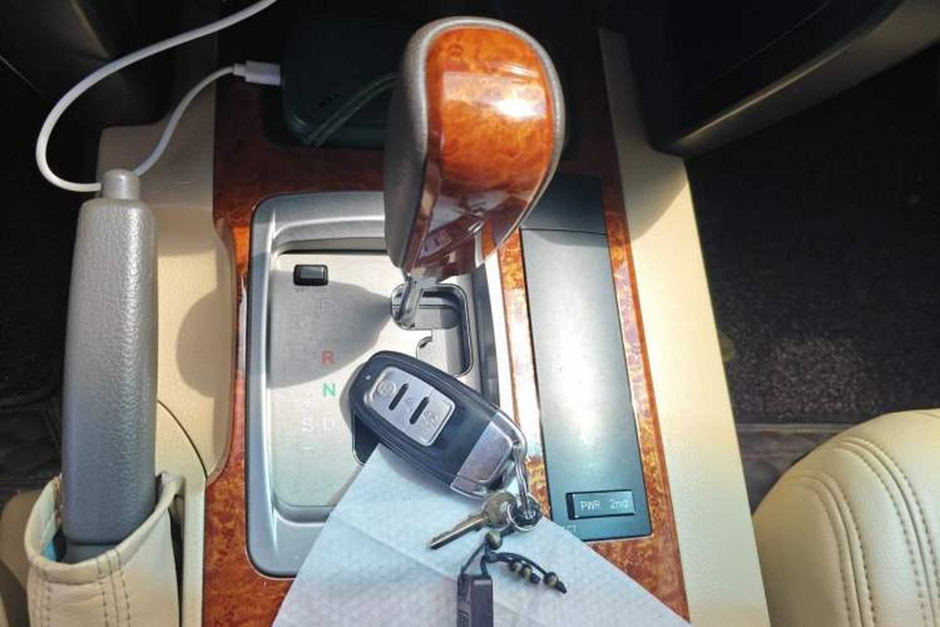 Used Toyota Land Cruiser  Gear Lever