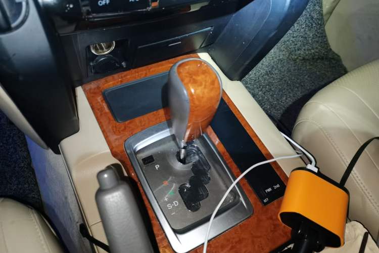 Used Toyota Land Cruiser  Gear Lever