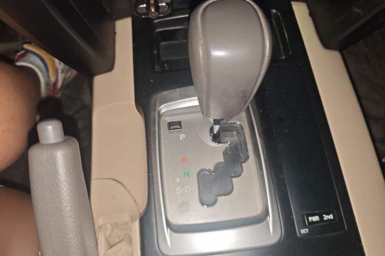 Used Toyota Land Cruiser  Gear Lever