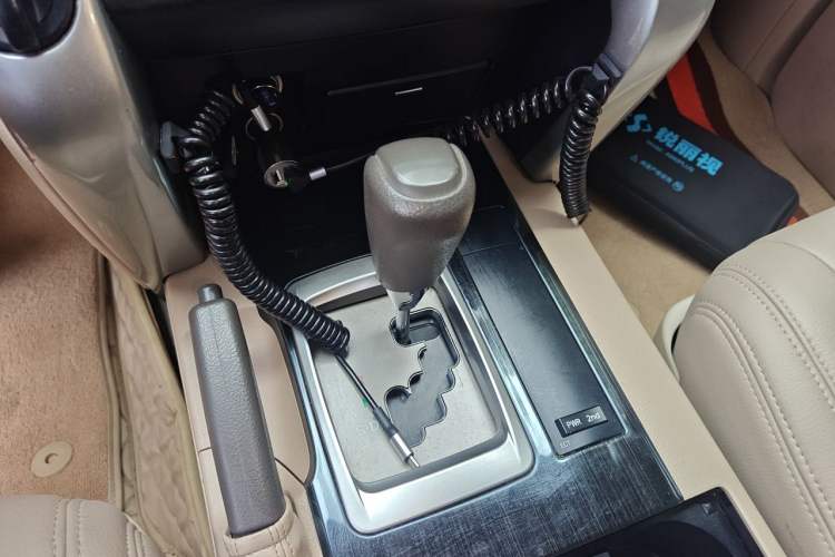 Used Toyota Land Cruiser  Gear Lever