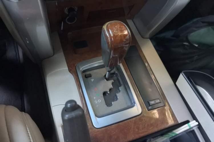 Used Toyota Land Cruiser  Gear Lever