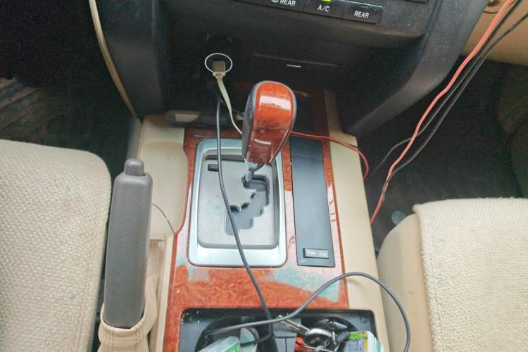 Used Toyota Land Cruiser  Gear Lever
