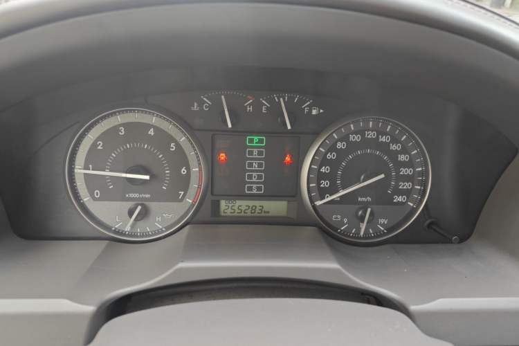 Used Toyota Land Cruiser  Instrument Cluster