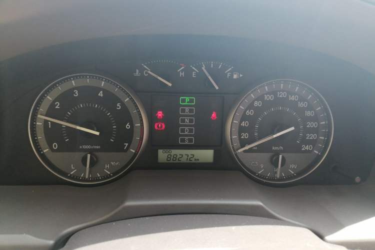 Used Toyota Land Cruiser  Instrument Cluster