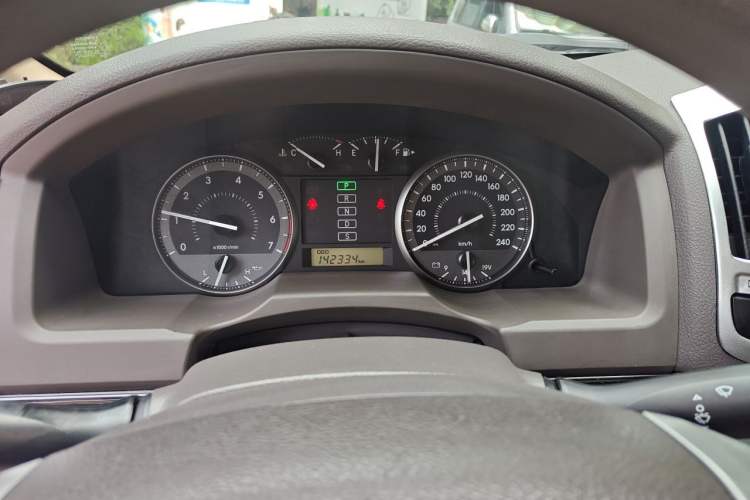 Used Toyota Land Cruiser  Instrument Cluster