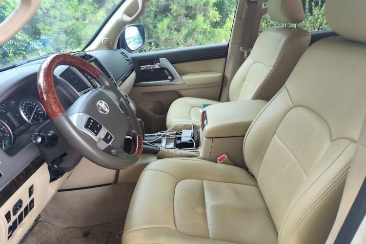 Used Toyota Land Cruiser  Left Front Seat