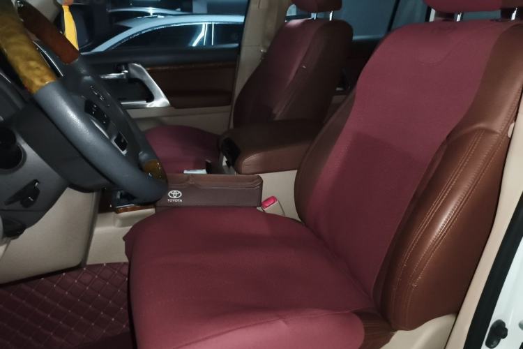 Used Toyota Land Cruiser 2014 4.0L Automatic Parallel Import Version 5 Seats Left Front Seat