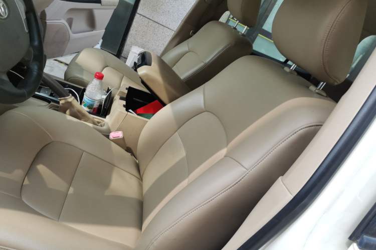 Used Toyota Land Cruiser 2014 4.0L Automatic Parallel Import Version 5 Seats Left Front Seat