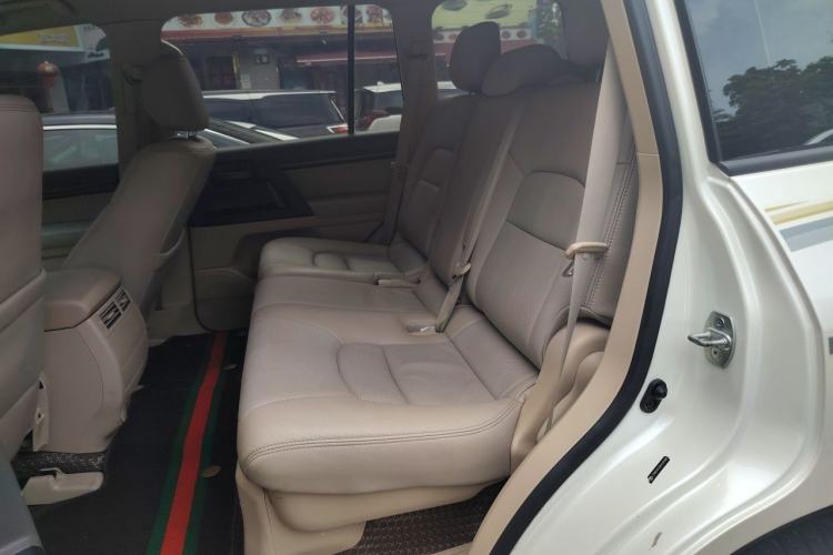 Used Toyota Land Cruiser 2014 4.0L Automatic Parallel Import Version 5 Seats Left Rear Seat