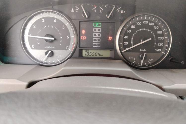 Used Toyota Land Cruiser 2014 4.0L Automatic Parallel Import Version 5 Seats Odometer Close Up