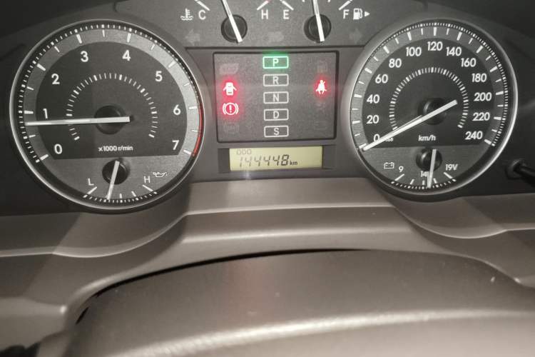 Used Toyota Land Cruiser 2014 4.0L Automatic Parallel Import Version 5 Seats Odometer Close Up