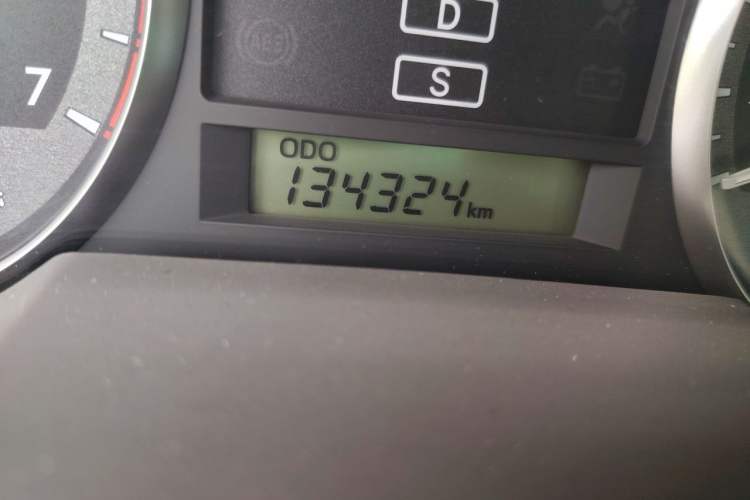 Used Toyota Land Cruiser 2014 4.0L Automatic Parallel Import Version 5 Seats Odometer Close Up