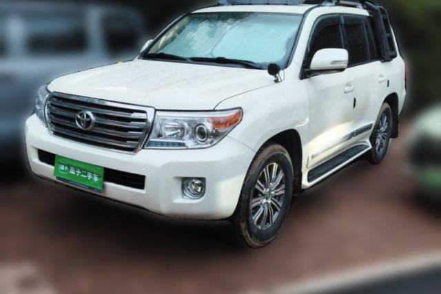 Toyota Land Cruiser 2014 4.0L Automatic Parallel Import Version 5 Seats مستعملة