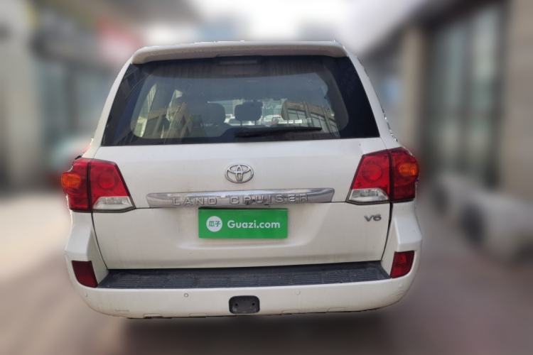 Used Toyota Land Cruiser 2014 4.0L Automatic Parallel Import Version 5 Seats Rear