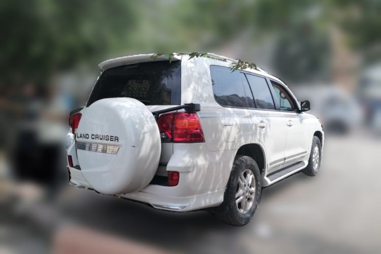 Used Toyota Land Cruiser  Rear Right 45 Deg