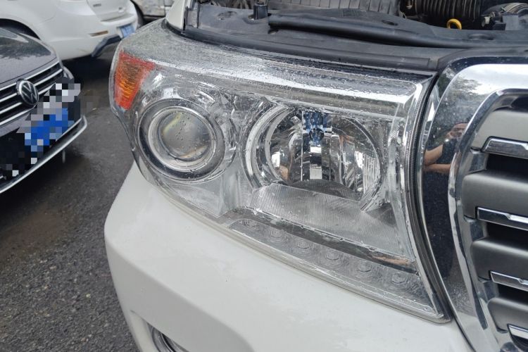 Used Toyota Land Cruiser  Right Front Headlight