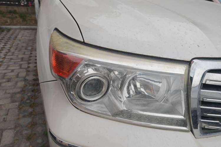 Used Toyota Land Cruiser  Right Front Headlight