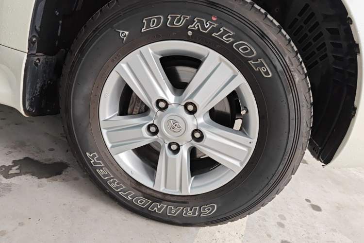 Used Toyota Land Cruiser 2014 4.0L Automatic Parallel Import Version Right Front Wheel Hub