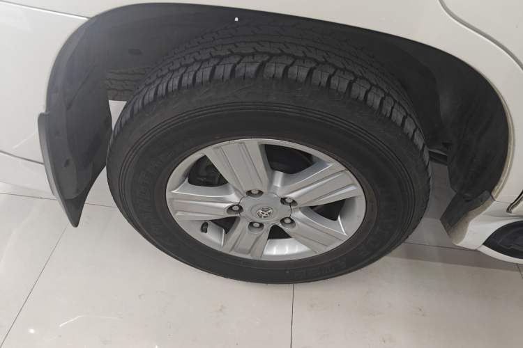Used Toyota Land Cruiser 2014 4.0L Automatic Parallel Import Version Right Rear Wheel Hub