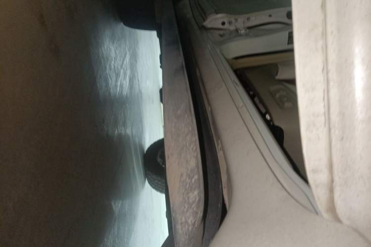 Used Toyota Land Cruiser 2014 4.0L Automatic Parallel Import Version Right Side Sill