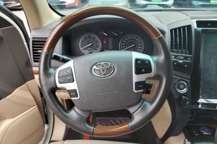Used Toyota Land Cruiser 2014 4.0L Automatic Parallel Import Version 5 Seats Steering Wheel