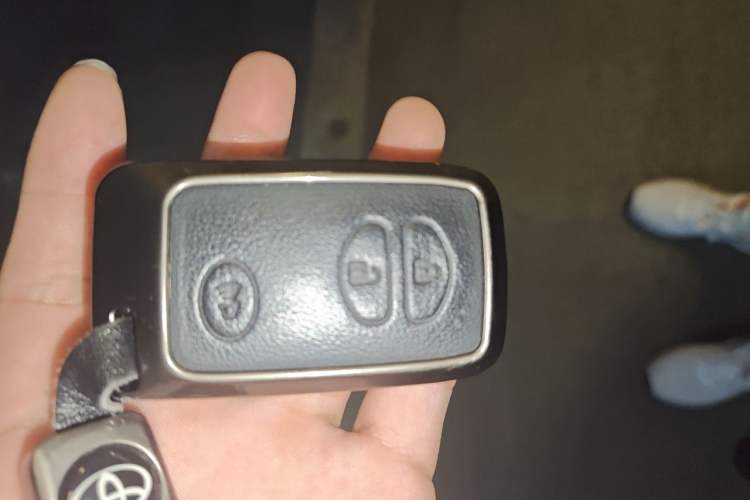 Used Toyota Land Cruiser  Vehicle Key