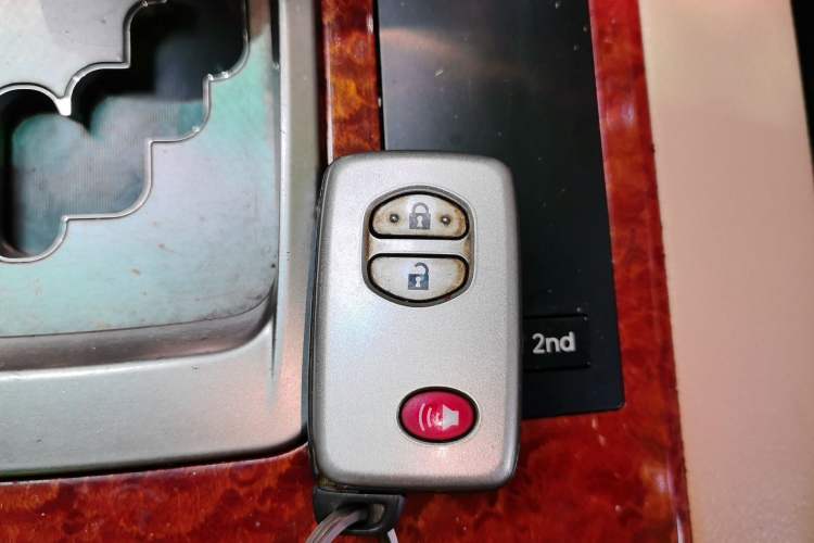 Used Toyota Land Cruiser 2014 4.0L Automatic Parallel Import Version Vehicle Key