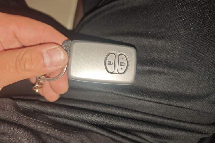 Used Toyota Land Cruiser  Vehicle Key