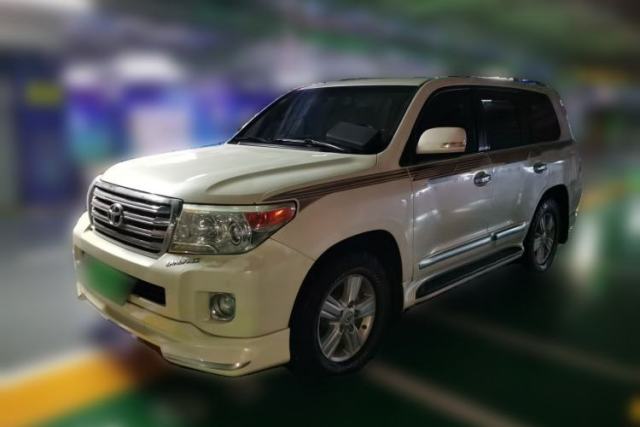 Toyota Land Cruiser 2014 Model, 4.0L, Automatic, 8-Seater مستعملة