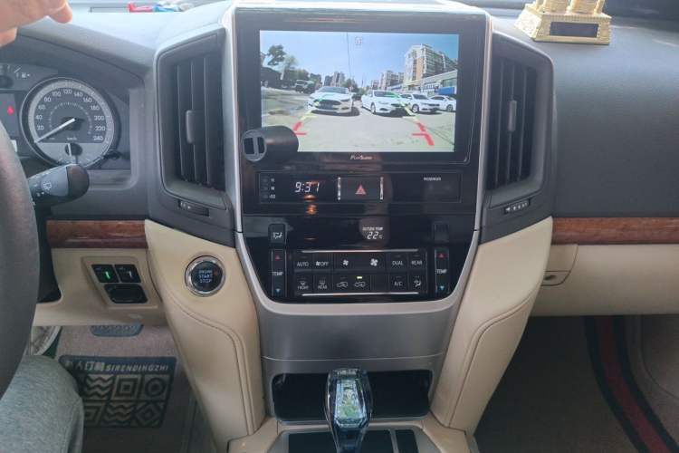 Used Toyota Land Cruiser  Audio And AC Panel