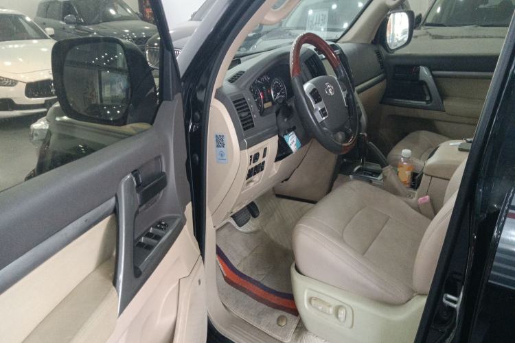 Used Toyota Land Cruiser 2015 4.0L GX-R U.S. Specification Driver Seat