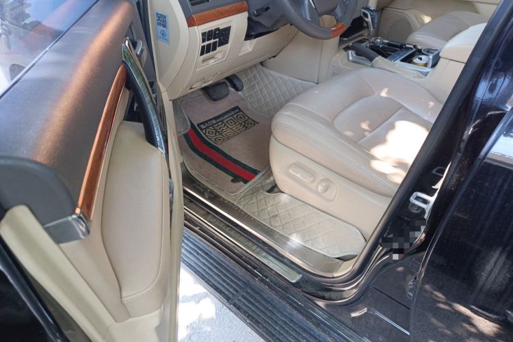 Used Toyota Land Cruiser  Driver Seat