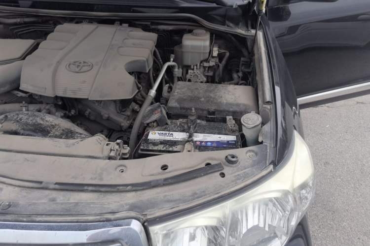 Used Toyota Land Cruiser  Engine Bay Left