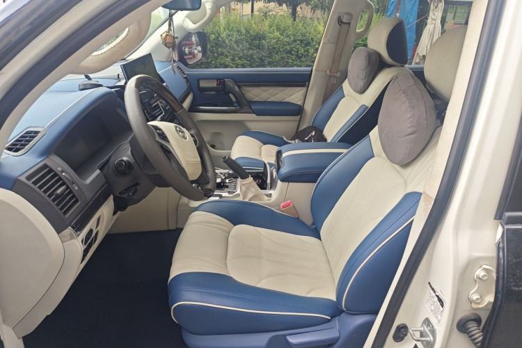 Used Toyota Land Cruiser 2015 4.0L GX-R U.S. Specification Left Front Seat