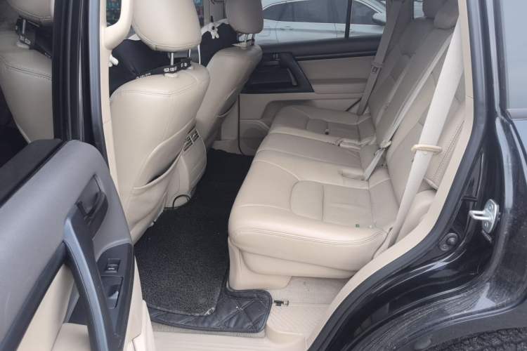 Used Toyota Land Cruiser  Left Rear Seat