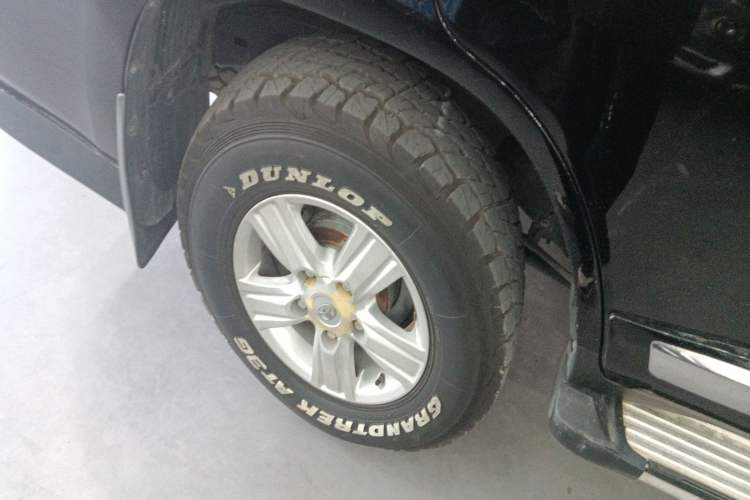 Used Toyota Land Cruiser 2015 4.0L GX-R U.S. Specification Right Rear Wheel Hub