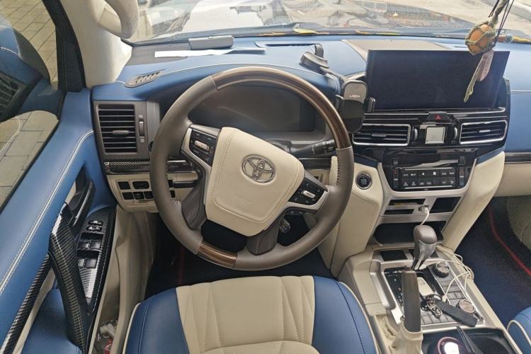 Used Toyota Land Cruiser 2015 4.0L GX-R U.S. Specification Steering Wheel