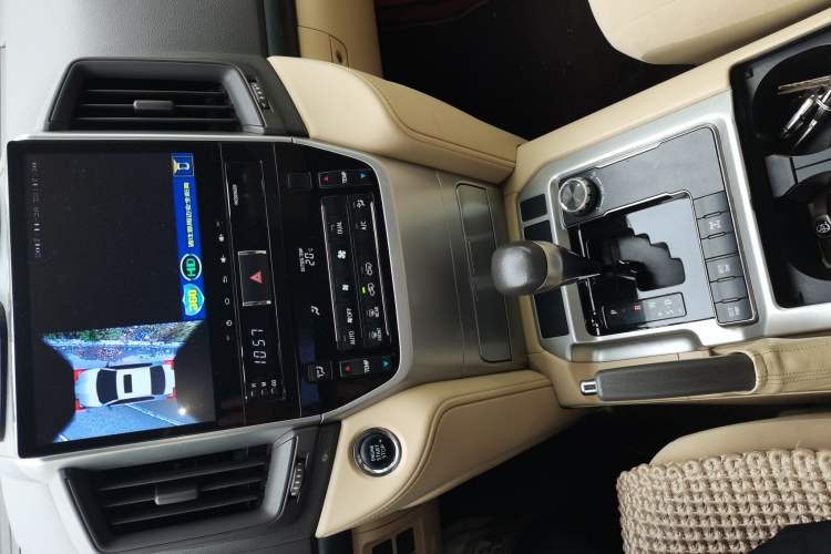 Used Toyota Land Cruiser  Audio And AC Panel