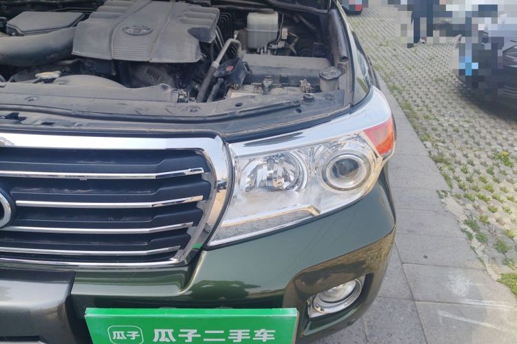 Used Toyota Land Cruiser 2015 4.0L GX-R U.S. Specification Engine Bay Left