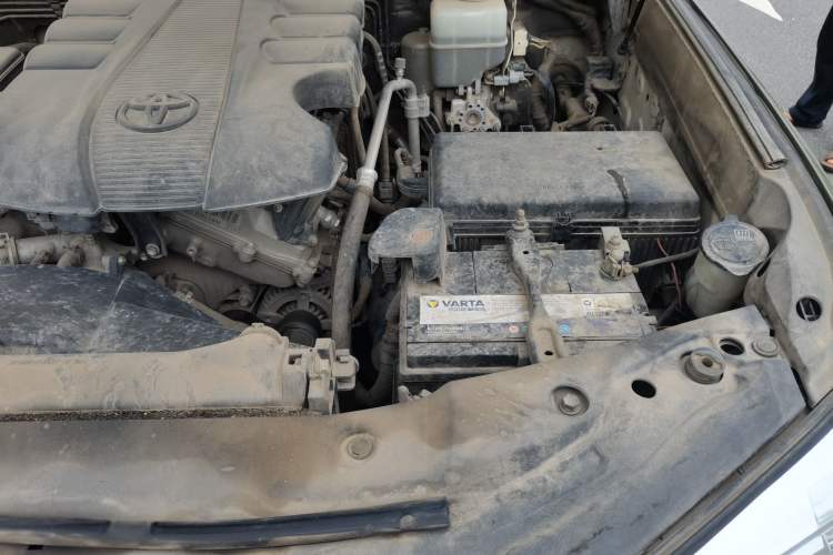 Used Toyota Land Cruiser  Engine Bay Left