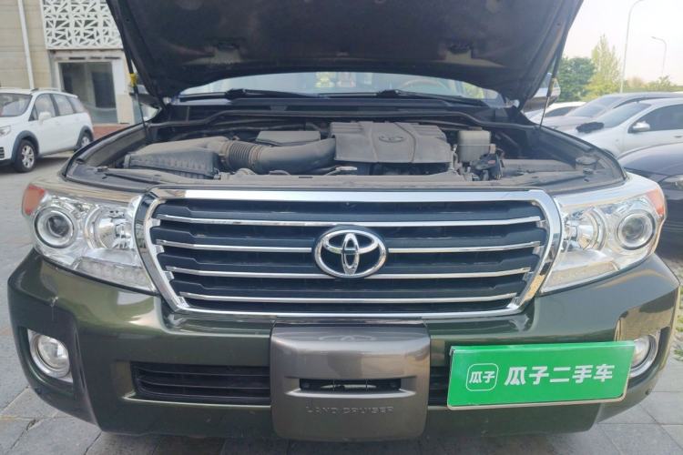 Used Toyota Land Cruiser 2015 4.0L GX-R U.S. Specification Engine Bay