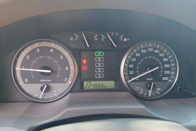 Used Toyota Land Cruiser 2015 4.0L 5-Seater Middle East Version Instrument Cluster