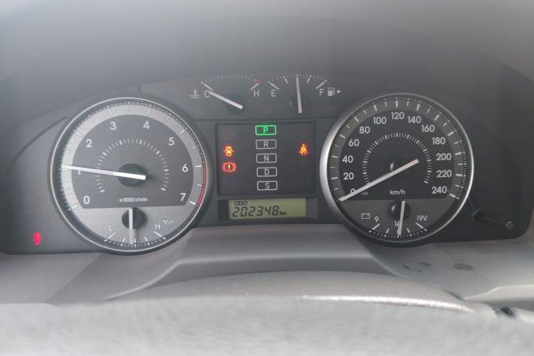 Used Toyota Land Cruiser 2015 4.0L GX-R U.S. Specification Instrument Cluster