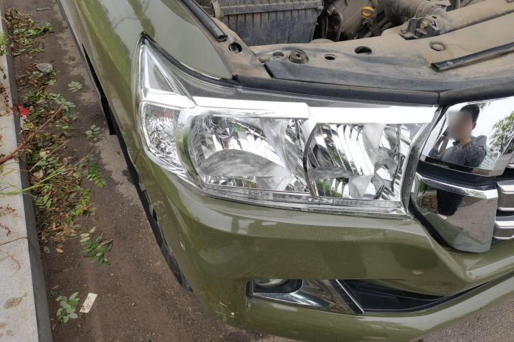 Used Toyota Land Cruiser  Right Front Headlight