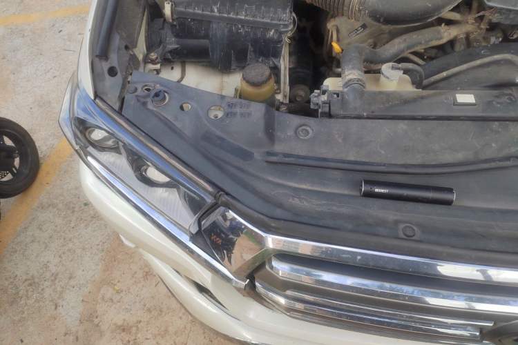 Used Toyota Land Cruiser  Engine Bay Right