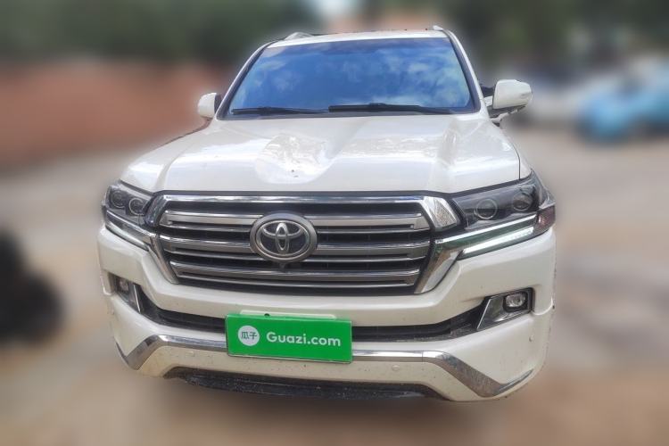 Used Toyota Land Cruiser  Front