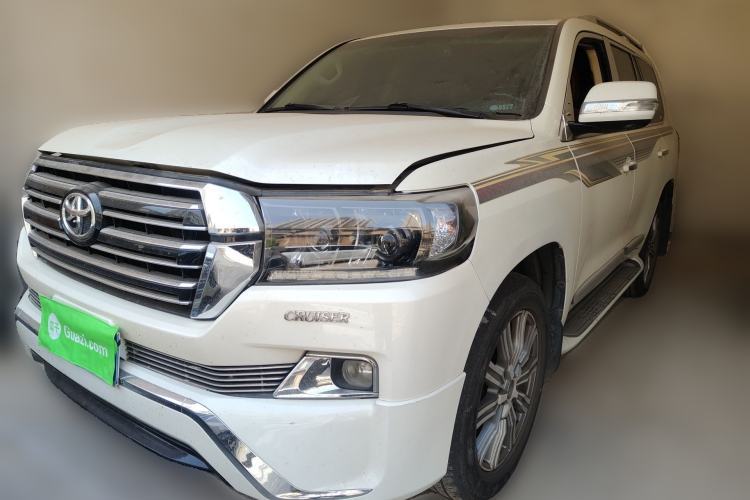 Used Toyota Land Cruiser 2015 4.0L V6 Middle East Low-Trim Version Guazi used car, China used car export, Used car for sale, Used  cars, Cheapest cars for sale
