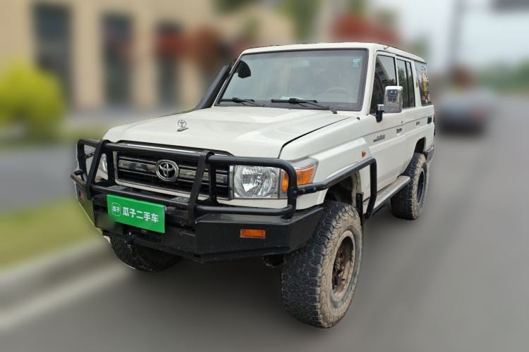 Used Toyota Land Cruiser Guazi used car, China used car export, Used car for sale, Used Toyota cars, Cheapest cars for sale